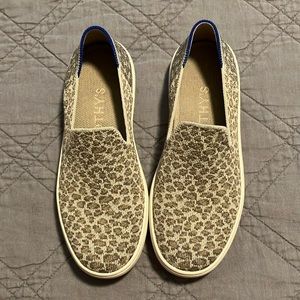 Rothys Pebble Spot Slip on Sneakers Size 6
